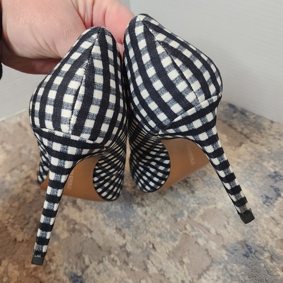 Banana Republic gingham black white pointed heels stilettos.  Size 9.5 - Picture 15 of 16